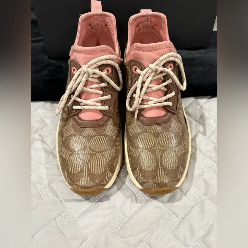 Coach Shoes Womens Logo Sneakers Size 8 B Multicolor Sig Tech Runner - Picture 2 of 11